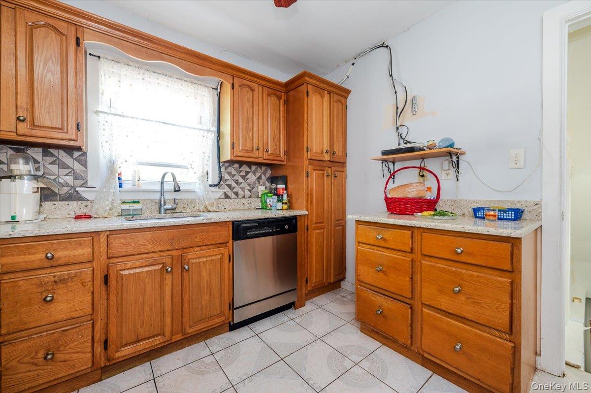 #8 photo, 12253 Milburn Street, クイーンズ区 Saint Albans , NY 11413