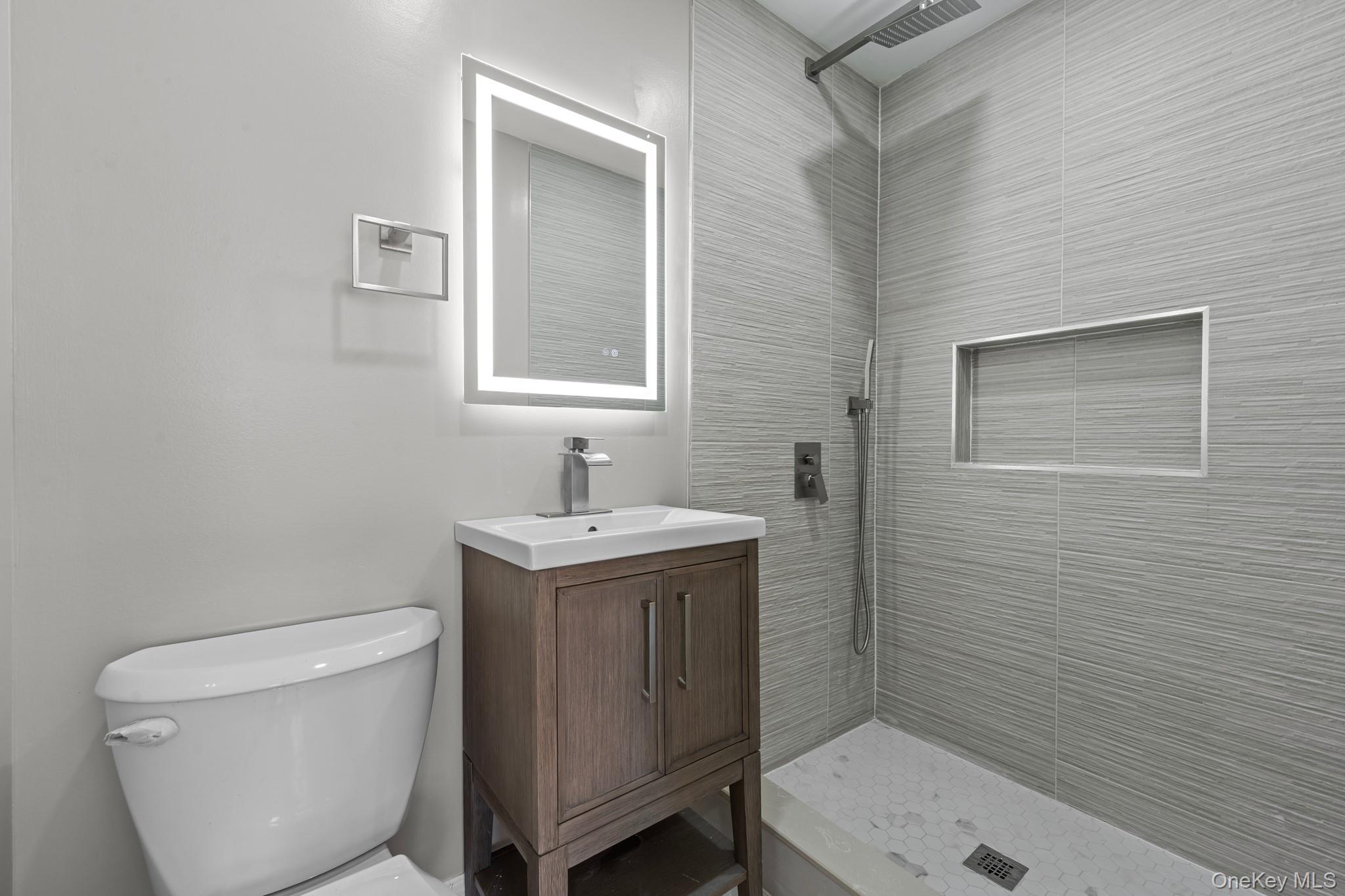 #10 photo, 11616 217th Street, クイーンズ区 Cambria Heights , NY 11411