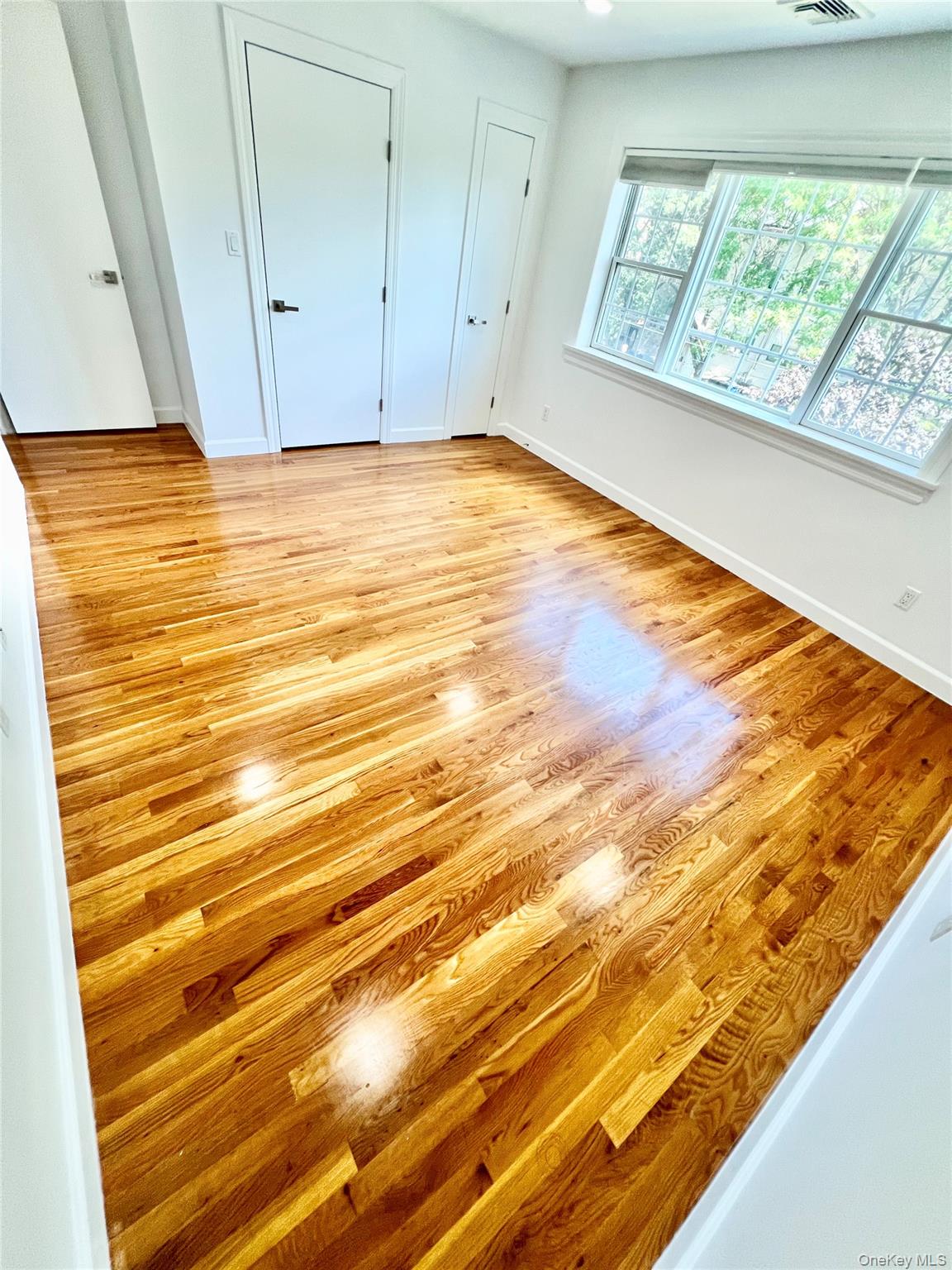 #11 photo, 4228 214th Place, クイーンズ区 Bayside , NY 11361