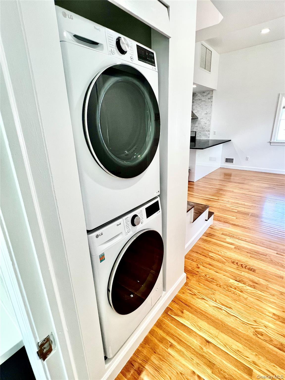 #14 photo, 4228 214th Place, クイーンズ区 Bayside , NY 11361