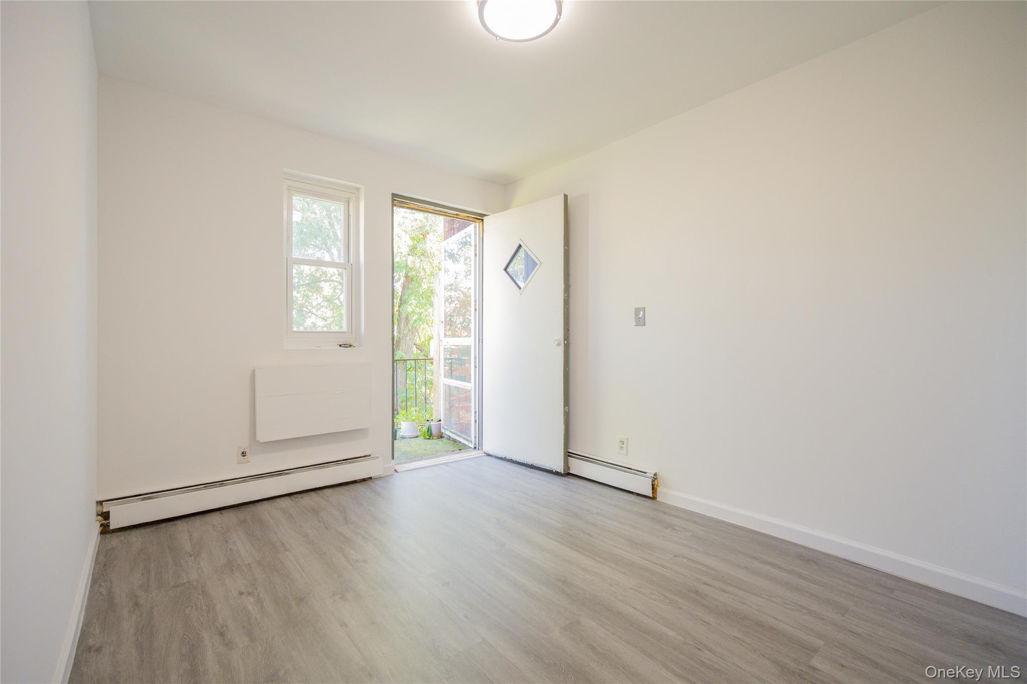 #17 photo, 53-37 97 Street, クイーンズ区 Corona , NY 11368