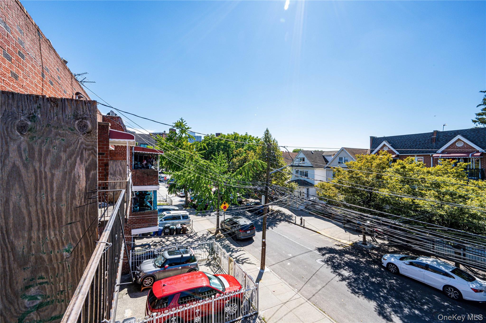 #4 photo, 53-37 97 Street, クイーンズ区 Corona , NY 11368