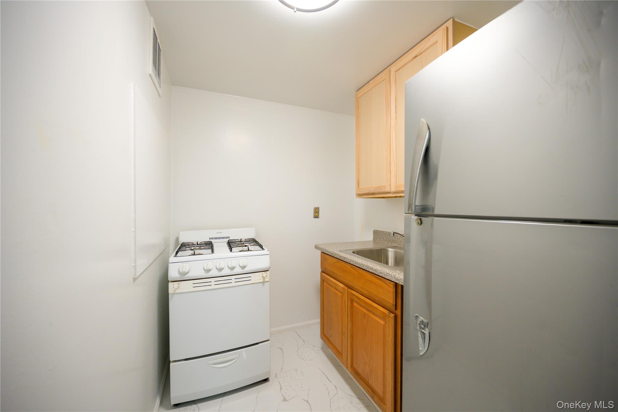 #7 photo, 53-37 97 Street, クイーンズ区 Corona , NY 11368