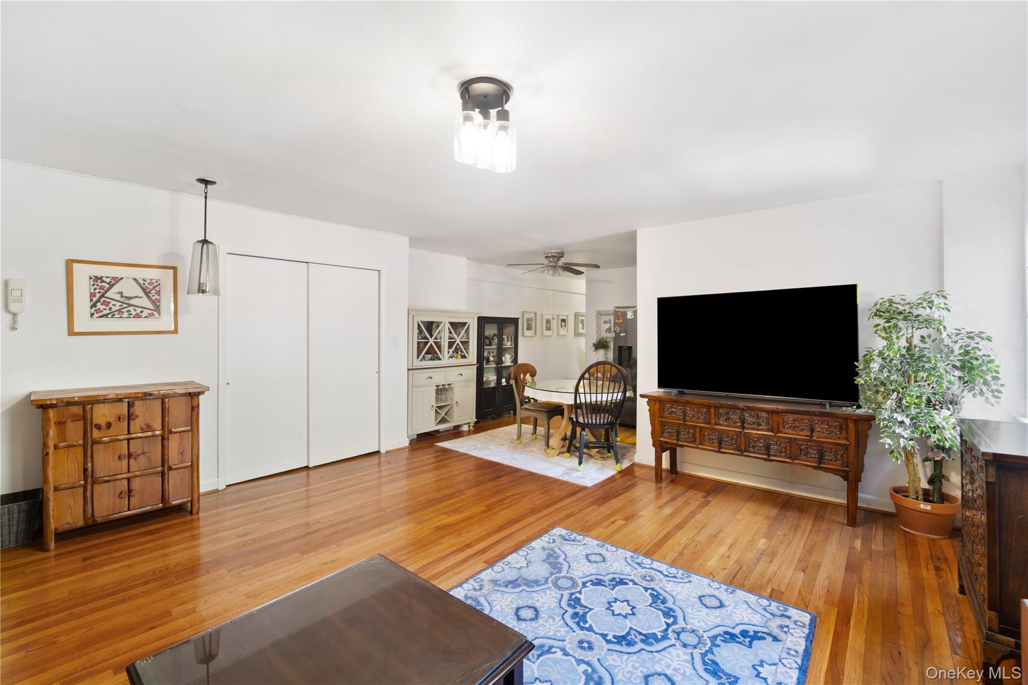 #9 photo, 47-22 215th Place, クイーンズ区 Bayside , NY 11364