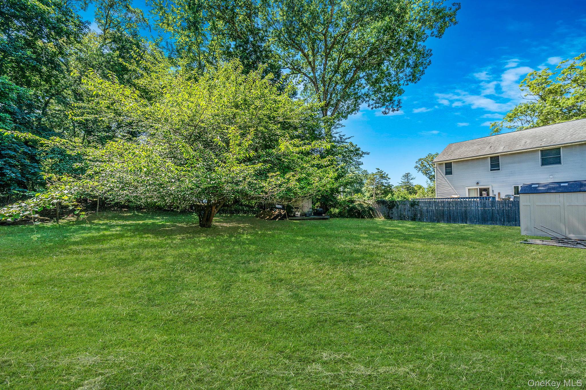 #14 photo, 10 Community Road, サフォーク郡 Coram , NY 11727