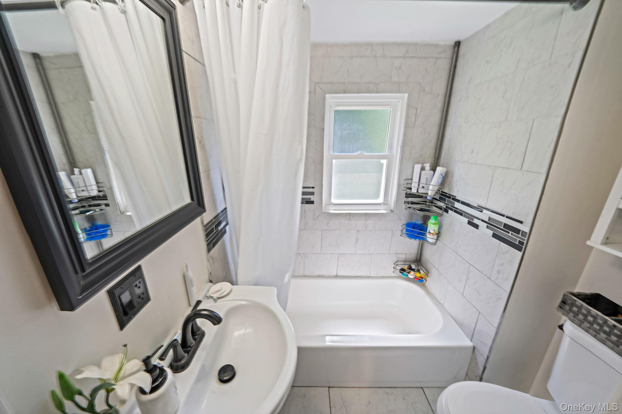 #16 photo, 10 Community Road, サフォーク郡 Coram , NY 11727