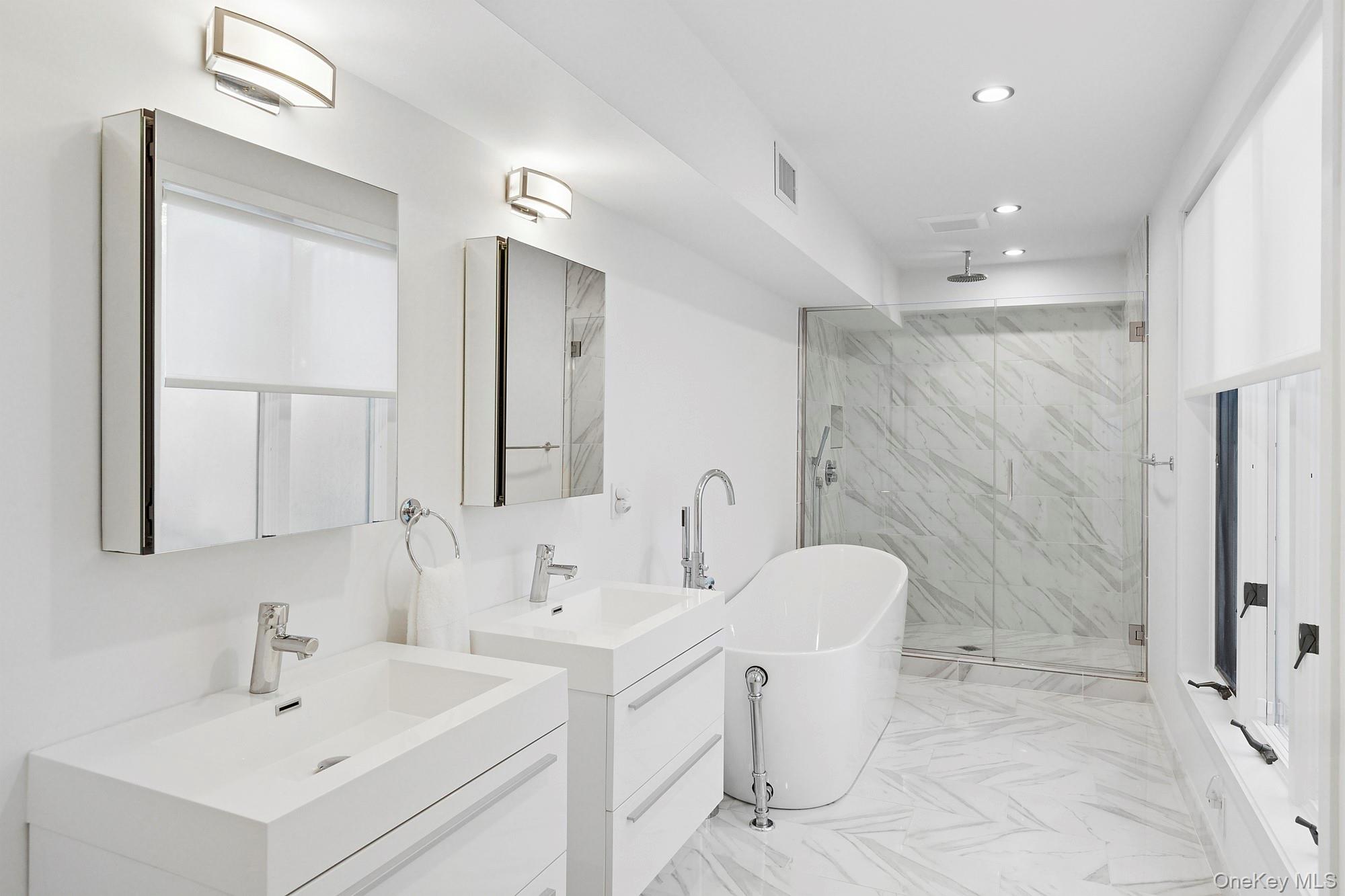 #11 photo, 4 Bayberry Lane, サフォーク郡 Remsenburg , NY 11960