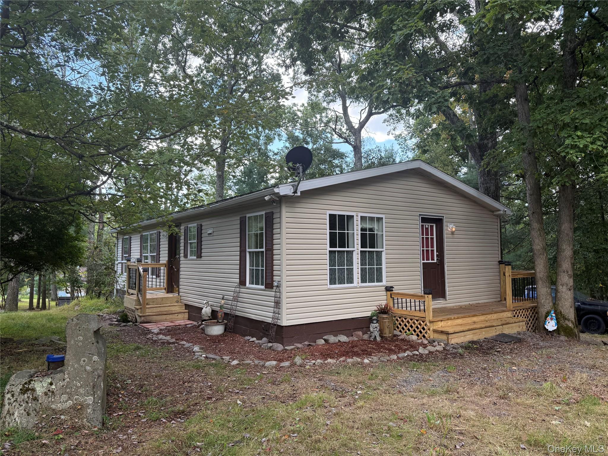 #1 photo, 35 Oneida Trail, Glen Spey , NY 12737