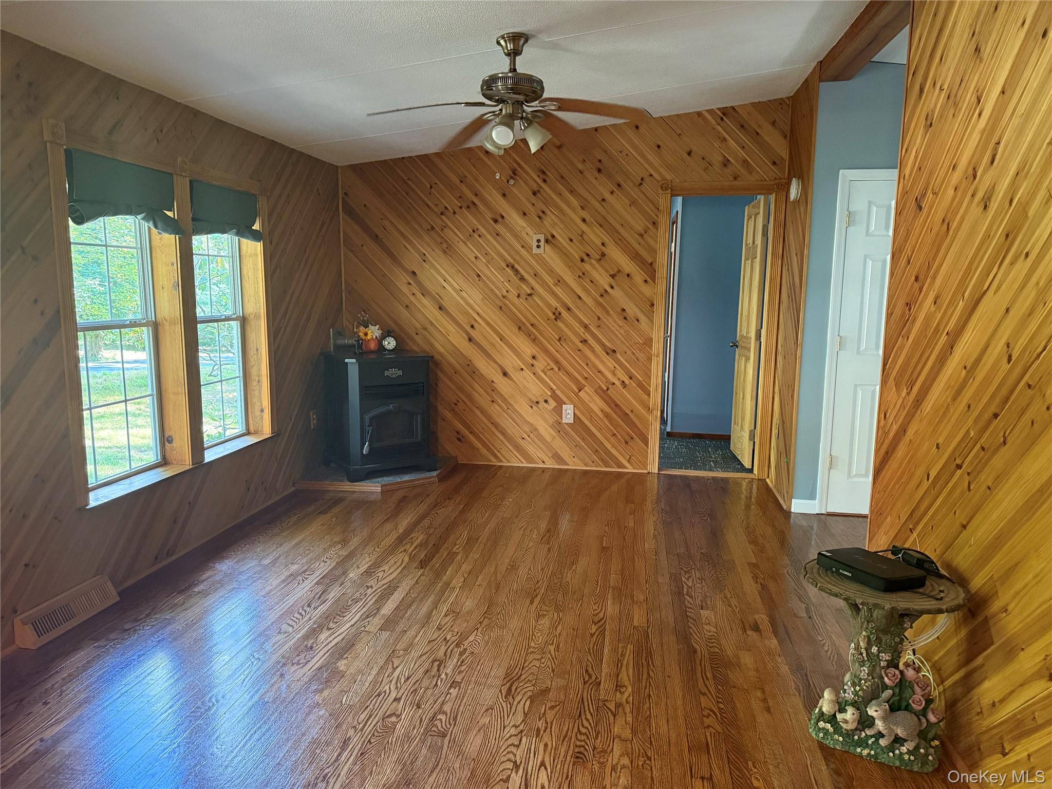 #10 photo, 35 Oneida Trail, Glen Spey , NY 12737