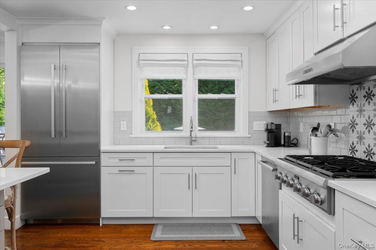 #12 photo, 33 Temple Street, Harrison , NY 10528