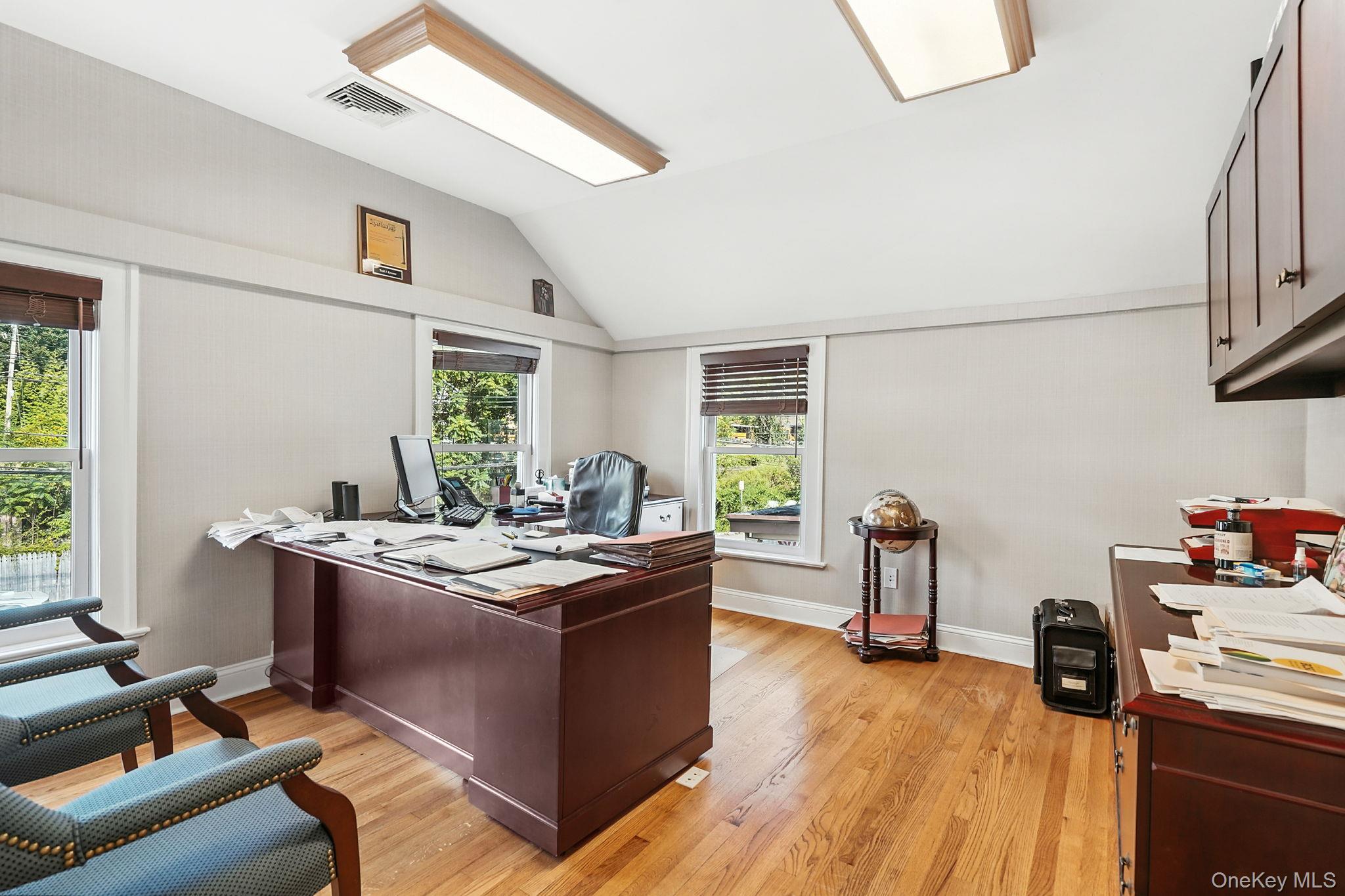 #7 photo, 93 N Greeley Avenue, Chappaqua , NY 10514