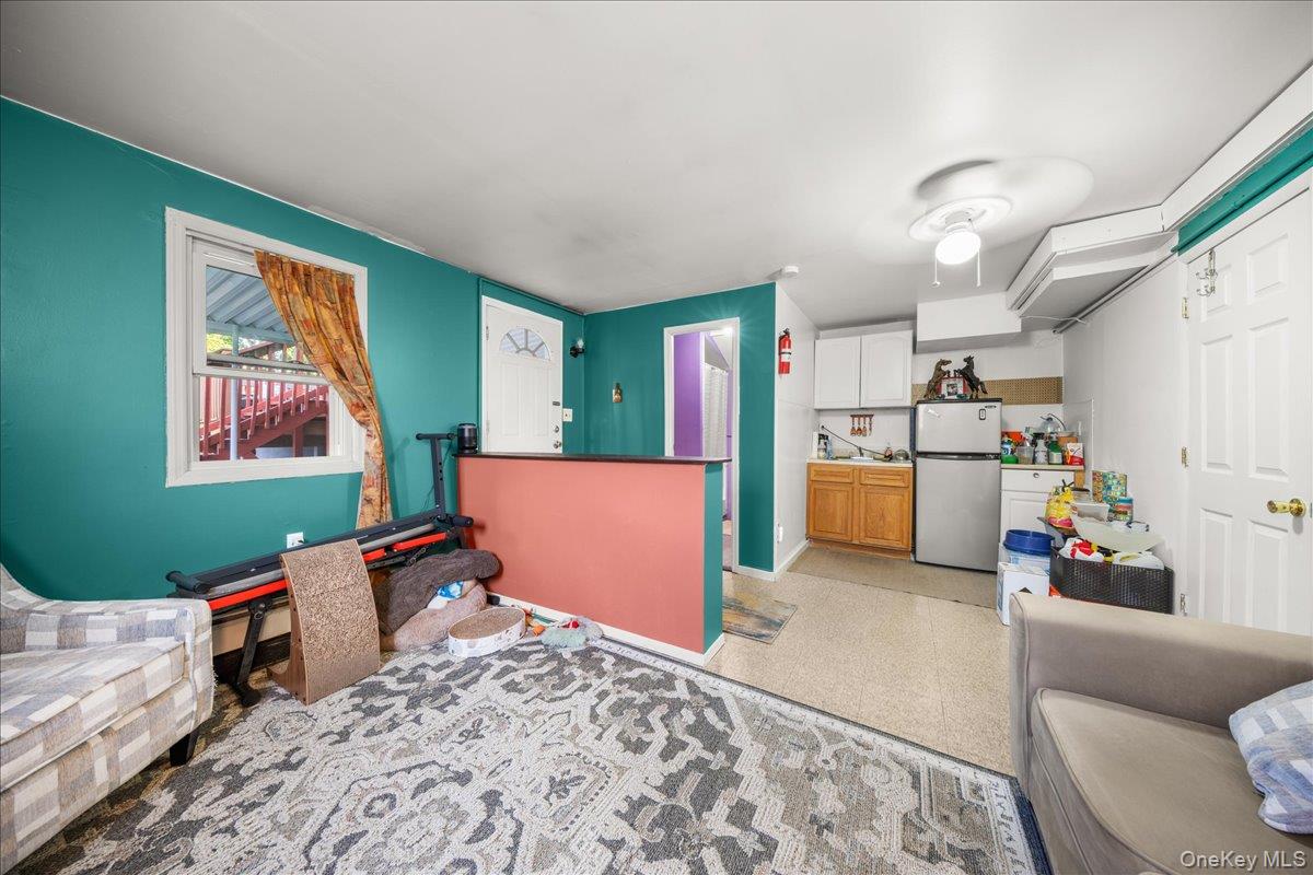 #18 photo, 211 Washington Avenue, Brentwood , NY 11717