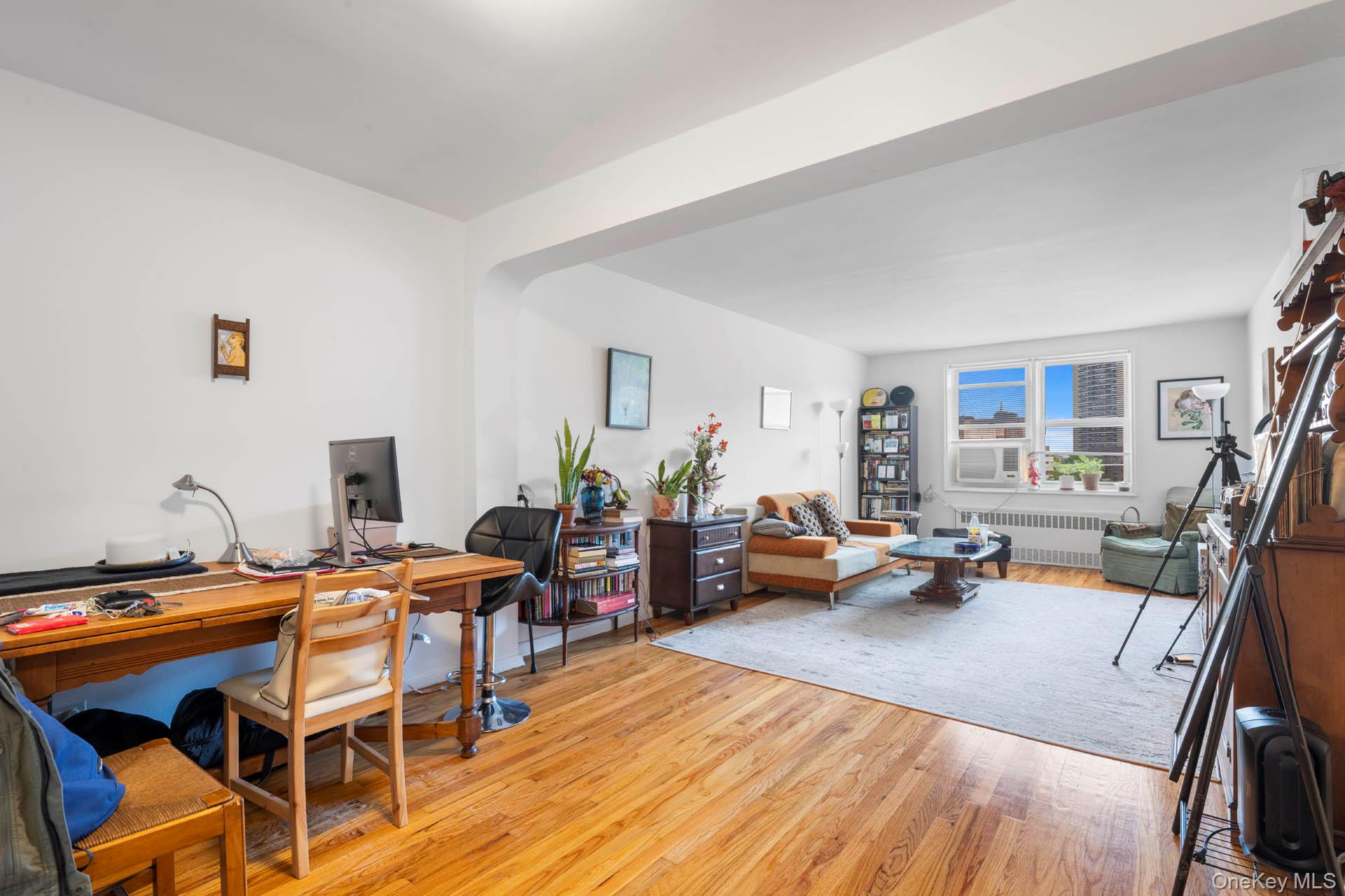 #2 photo, 67-40 Booth Street, クイーンズ区 Forest Hills , NY 11375