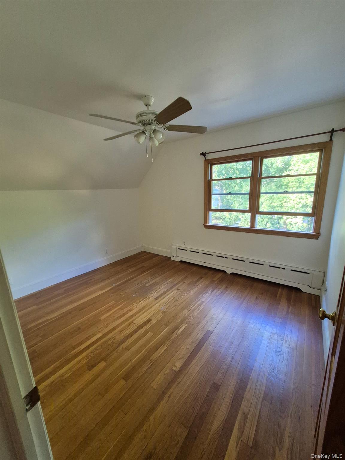 #12 photo, 3 Meadowbrook Drive, サフォーク郡 Huntington Station , NY 11746