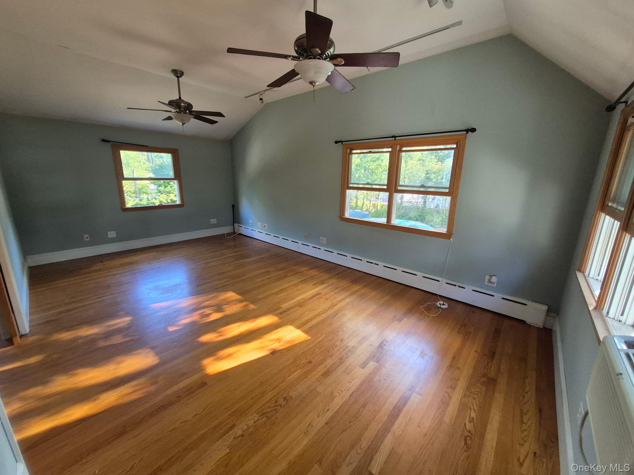 #6 photo, 3 Meadowbrook Drive, サフォーク郡 Huntington Station , NY 11746