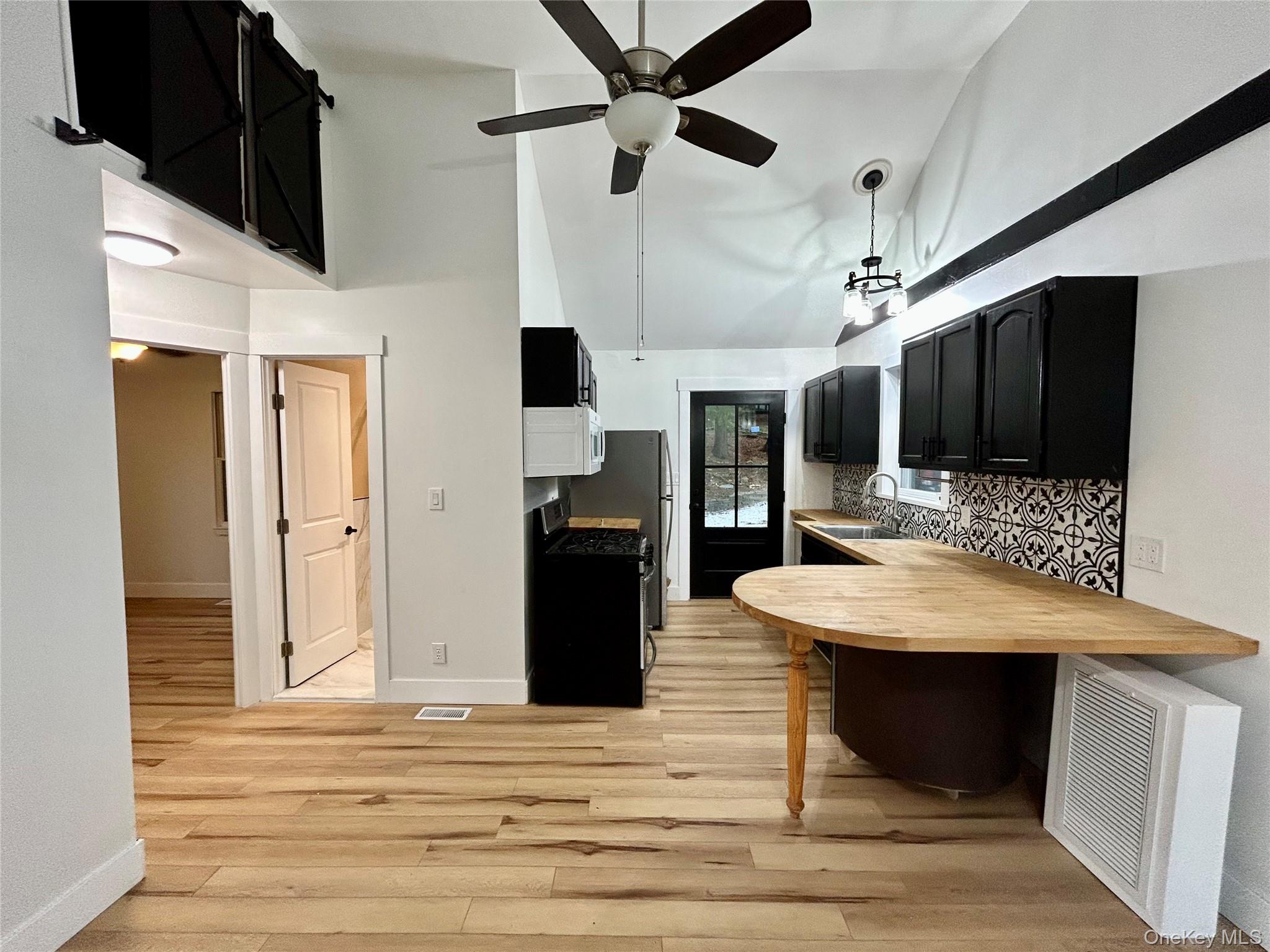 #2 photo, 765 Meadow Road, Smithtown , NY 11787