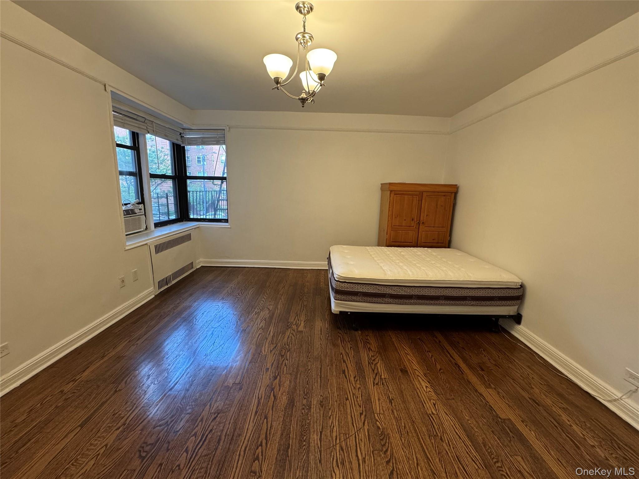 #12 photo, 69-10 Yellowstone blvd, クイーンズ区 Forest Hills , NY 11375