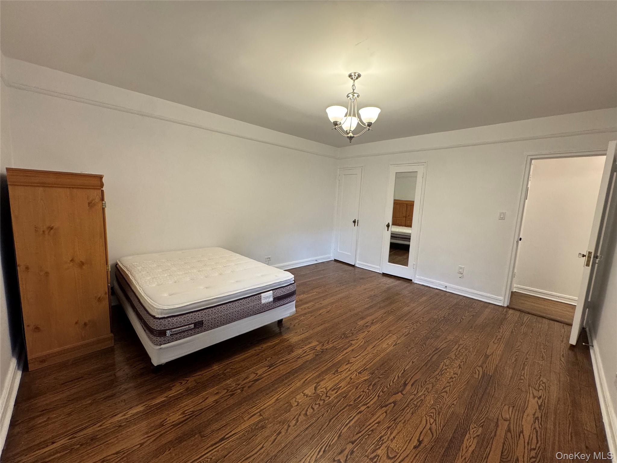 #14 photo, 69-10 Yellowstone blvd, クイーンズ区 Forest Hills , NY 11375