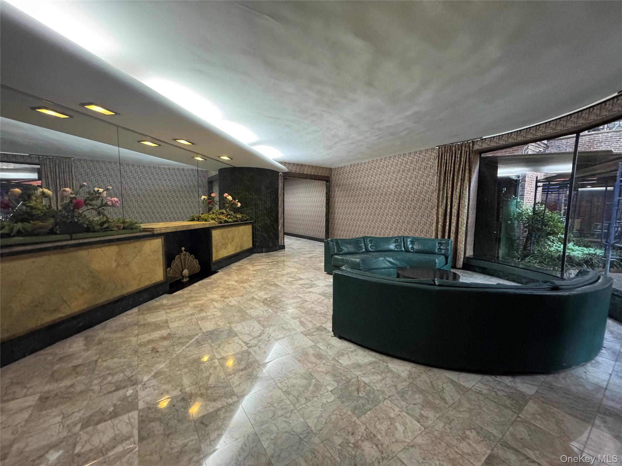 #20 photo, 69-10 Yellowstone blvd, クイーンズ区 Forest Hills , NY 11375