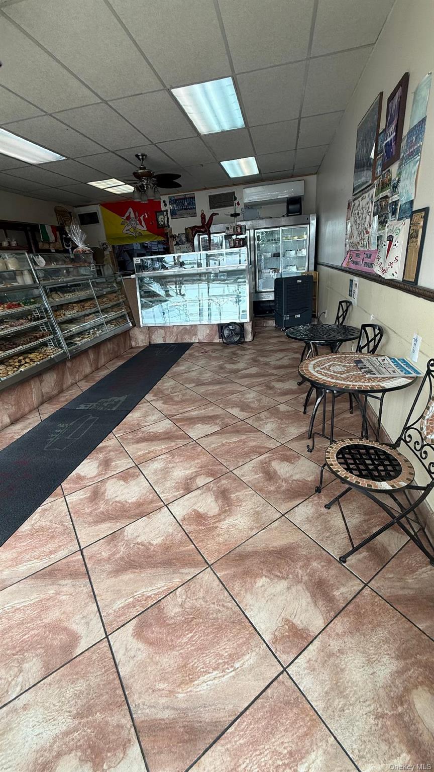 #1 photo, 772 Hempstead Turnpike, ナッソー郡 Franklin Square , NY 10010