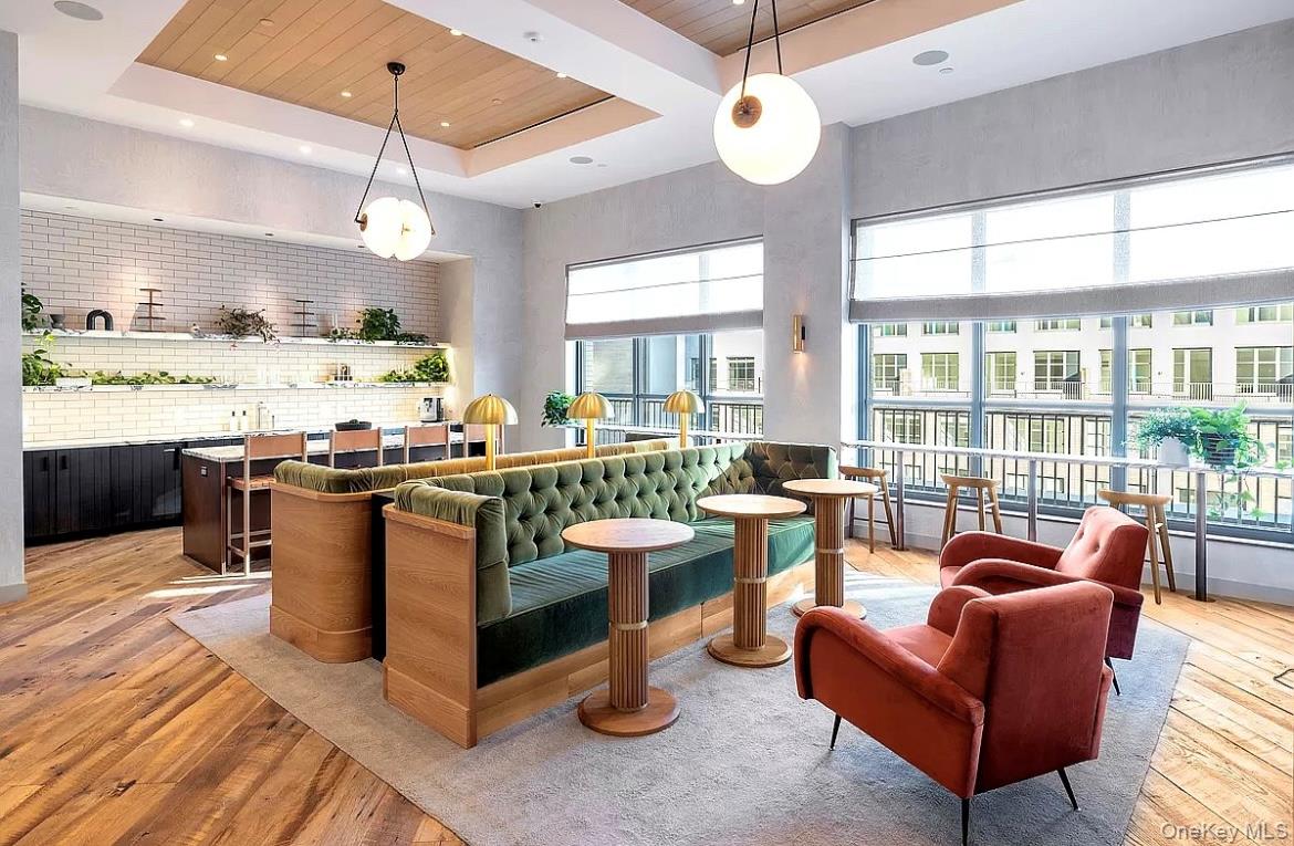 #5 photo, 180 Front Street, Brooklyn , NY 11201