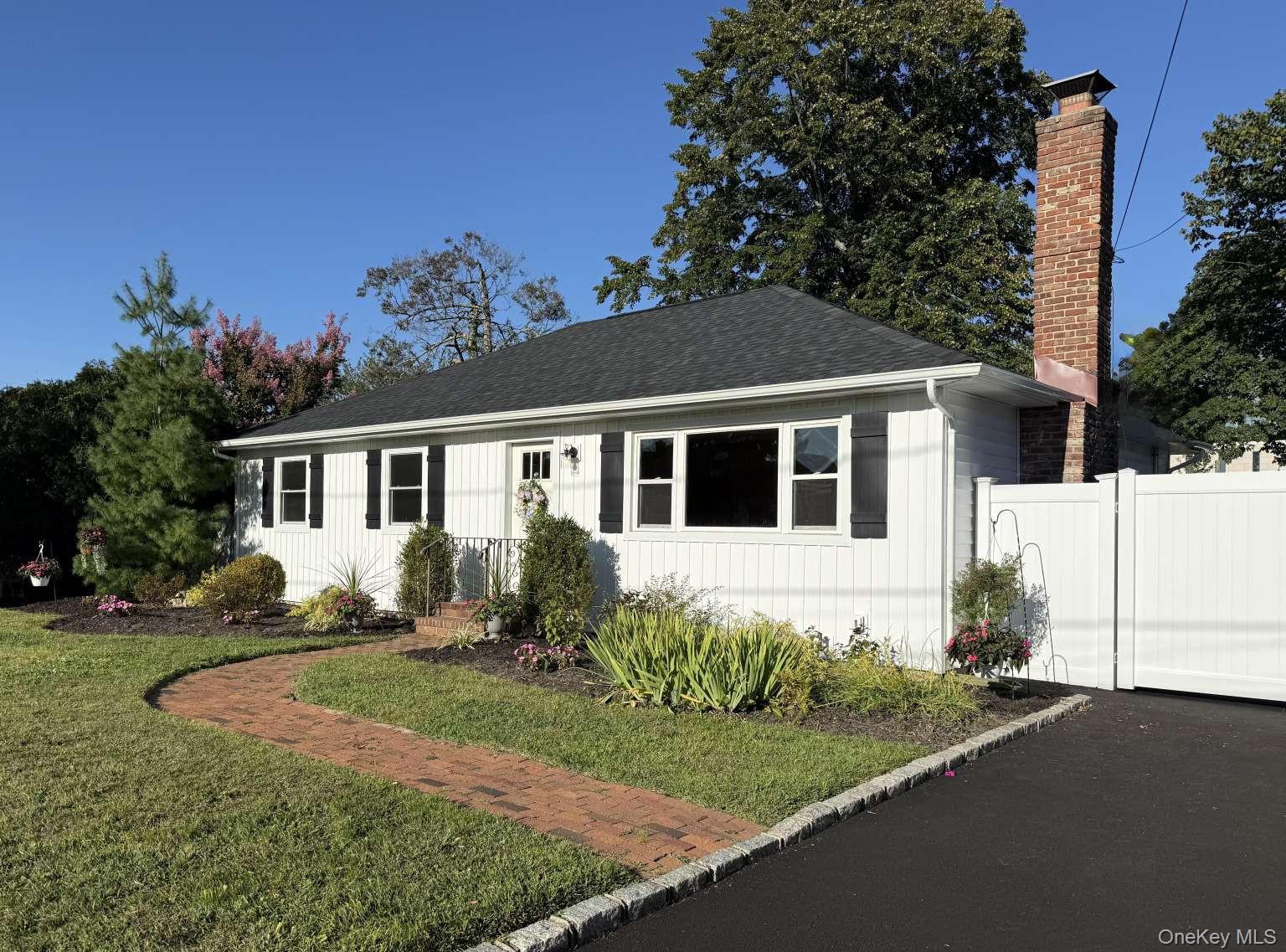 #2 photo, 11 E Bay Drive, サフォーク郡 West Islip , NY 11795