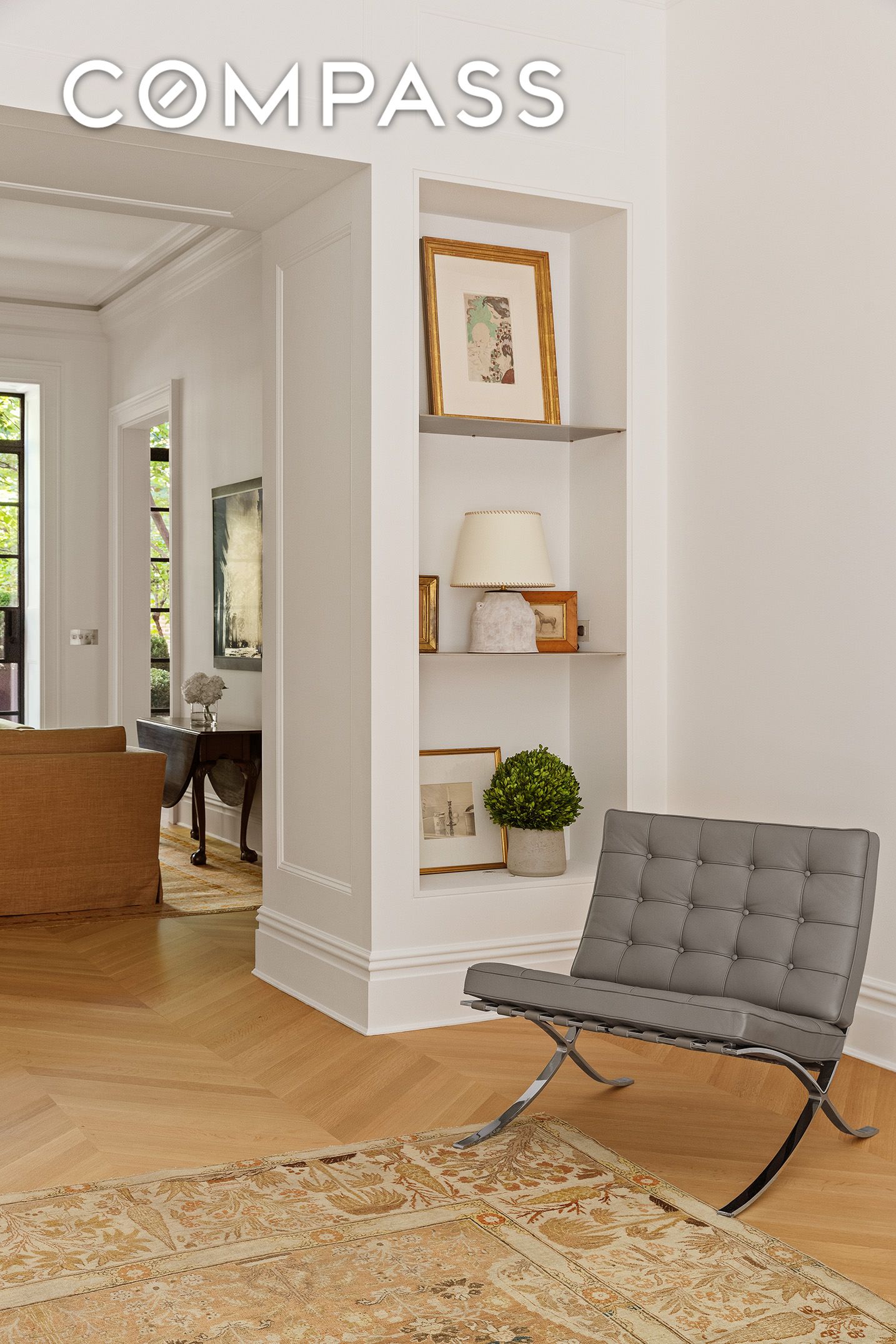 #9 photo, 55 W 9th Street, マンハッタン Greenwich Village , NY 10011