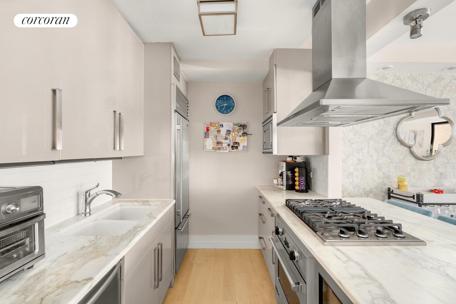 #4 photo, 211 MADISON Avenue, マンハッタン Murray Hill , NY 10016