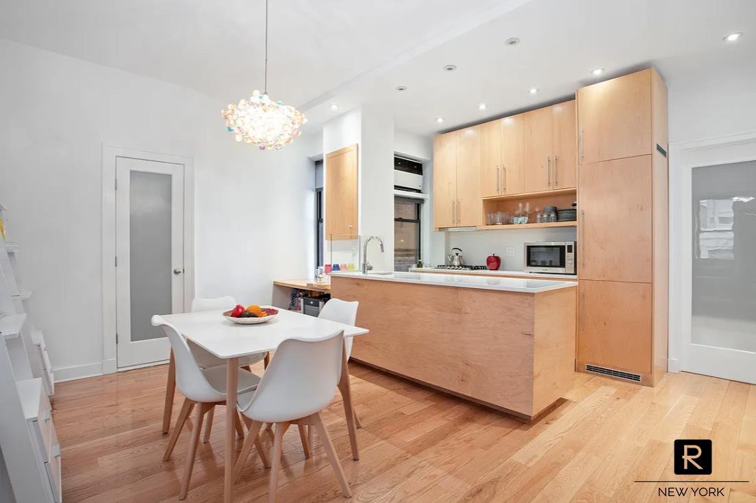 #4 photo, New York City, Morningside Heights , NY 10025