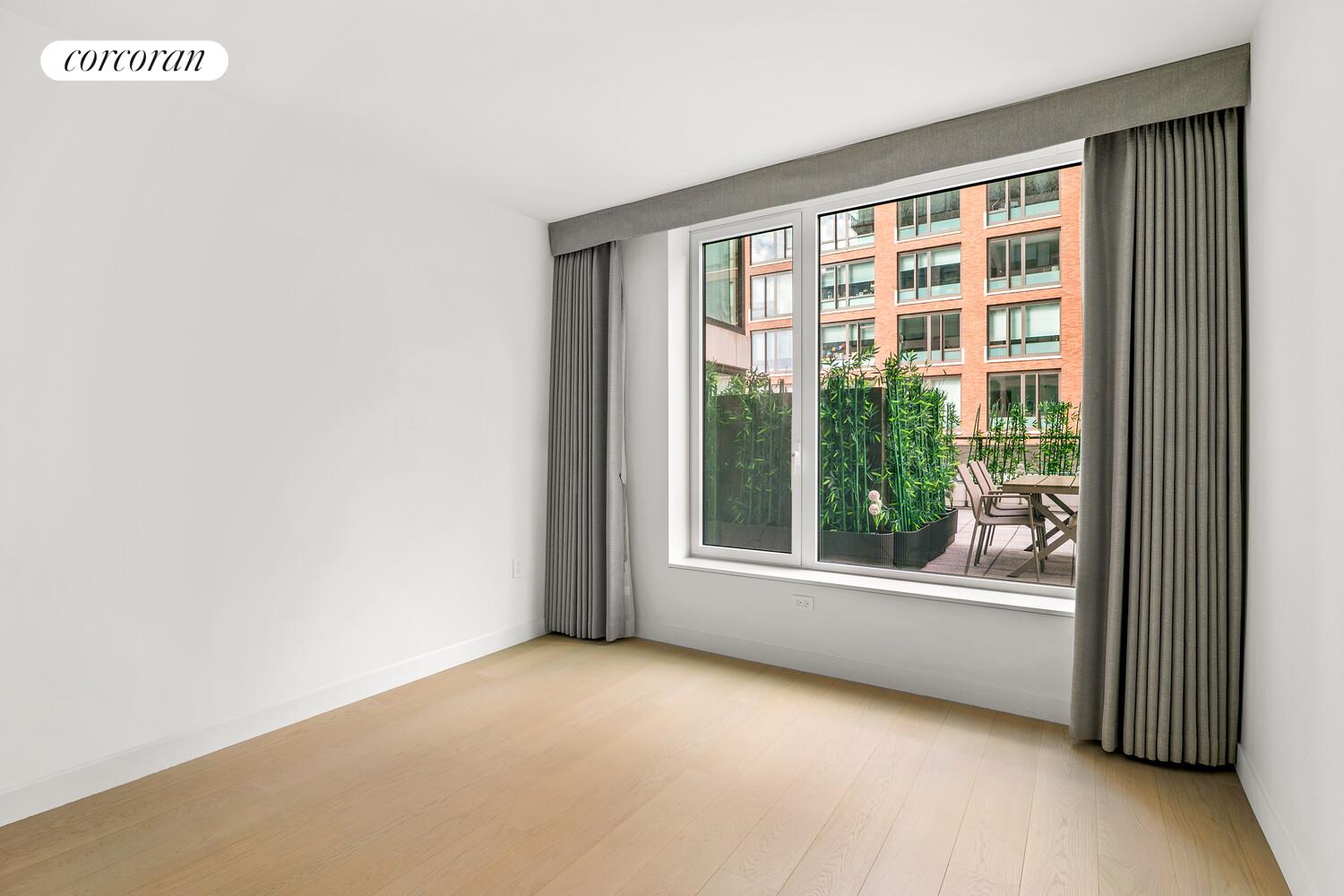 #12 photo, New York City, Tribeca , NY 10013