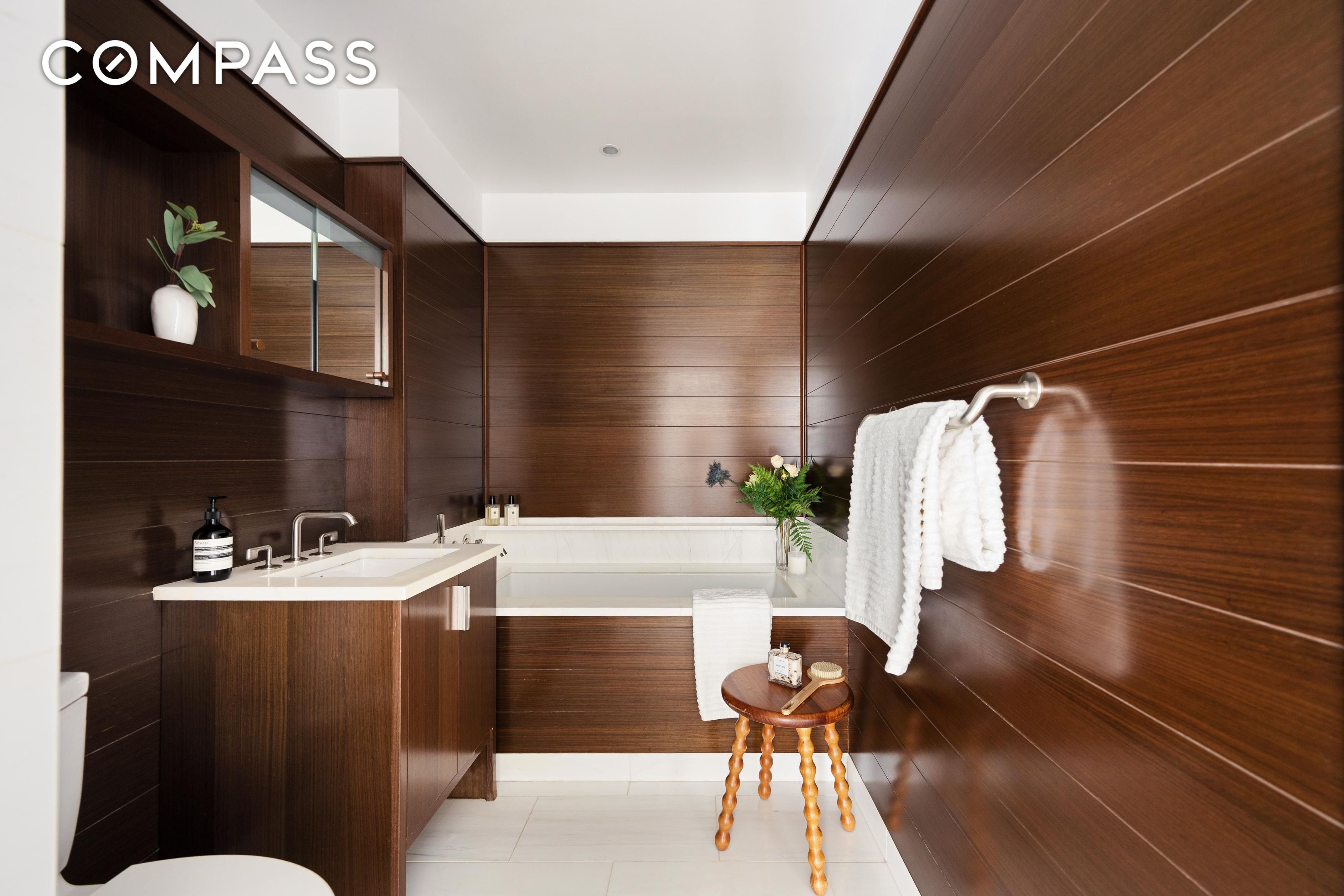 #8 photo, 60 Riverside Boulevard, マンハッタン Upper West Side , NY 10069