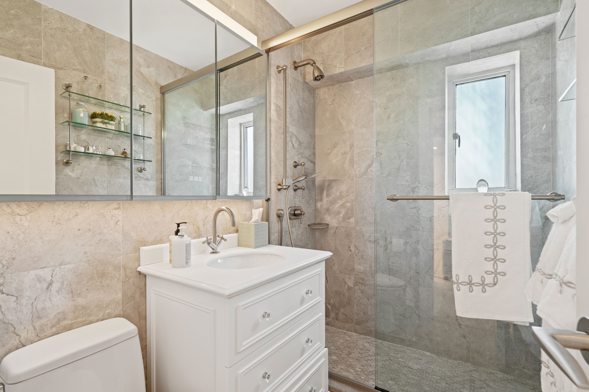 #11 photo, 799 Park Avenue, マンハッタン Upper East Side , NY 10021