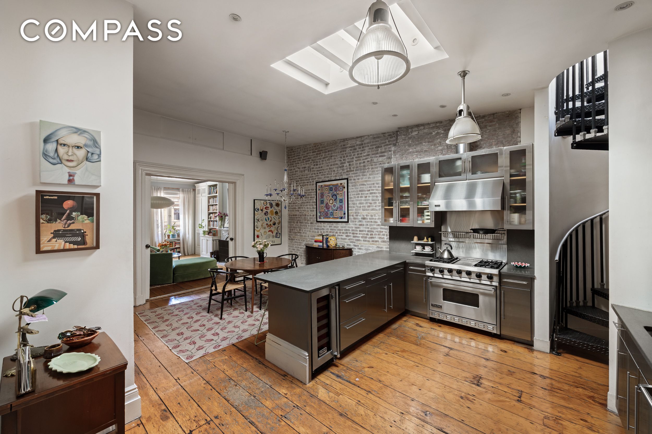 #11 photo, 217 2nd Avenue, マンハッタン East Village , NY 10003