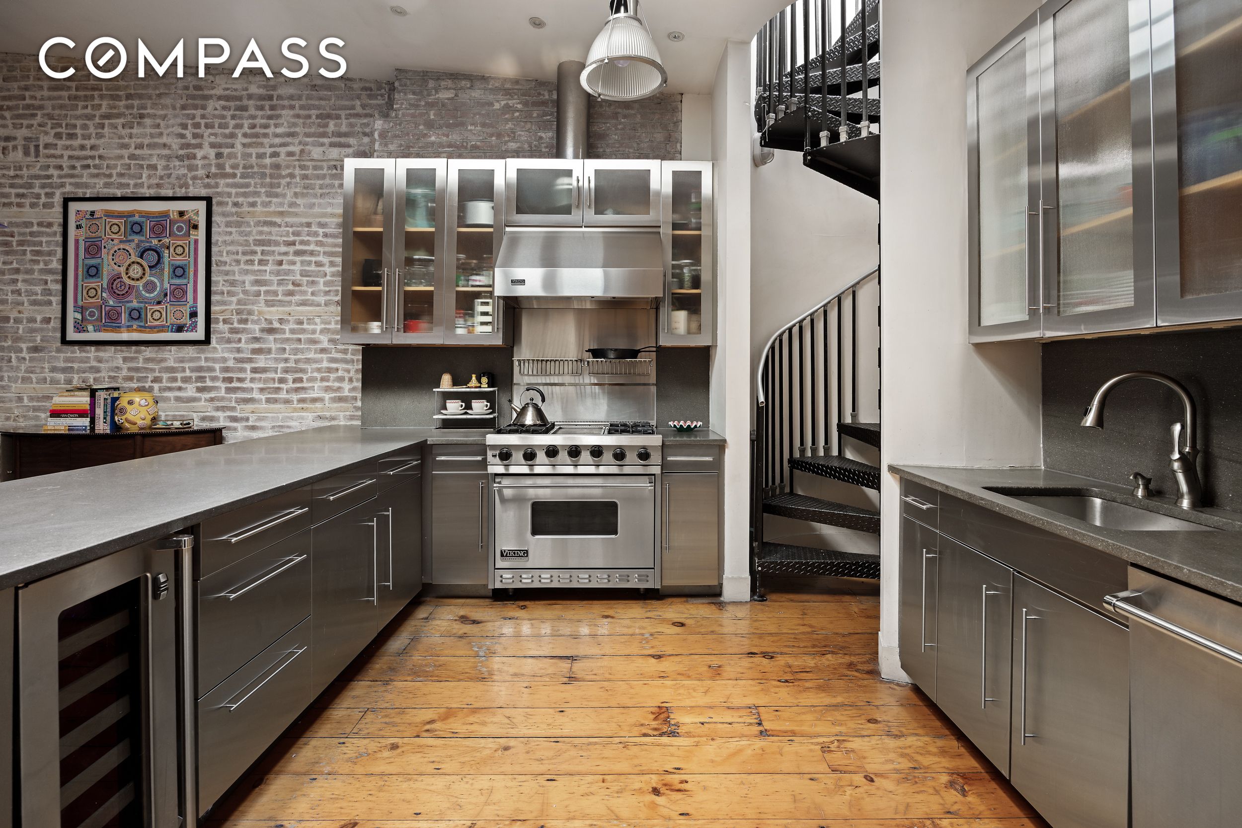 #17 photo, 217 2nd Avenue, マンハッタン East Village , NY 10003