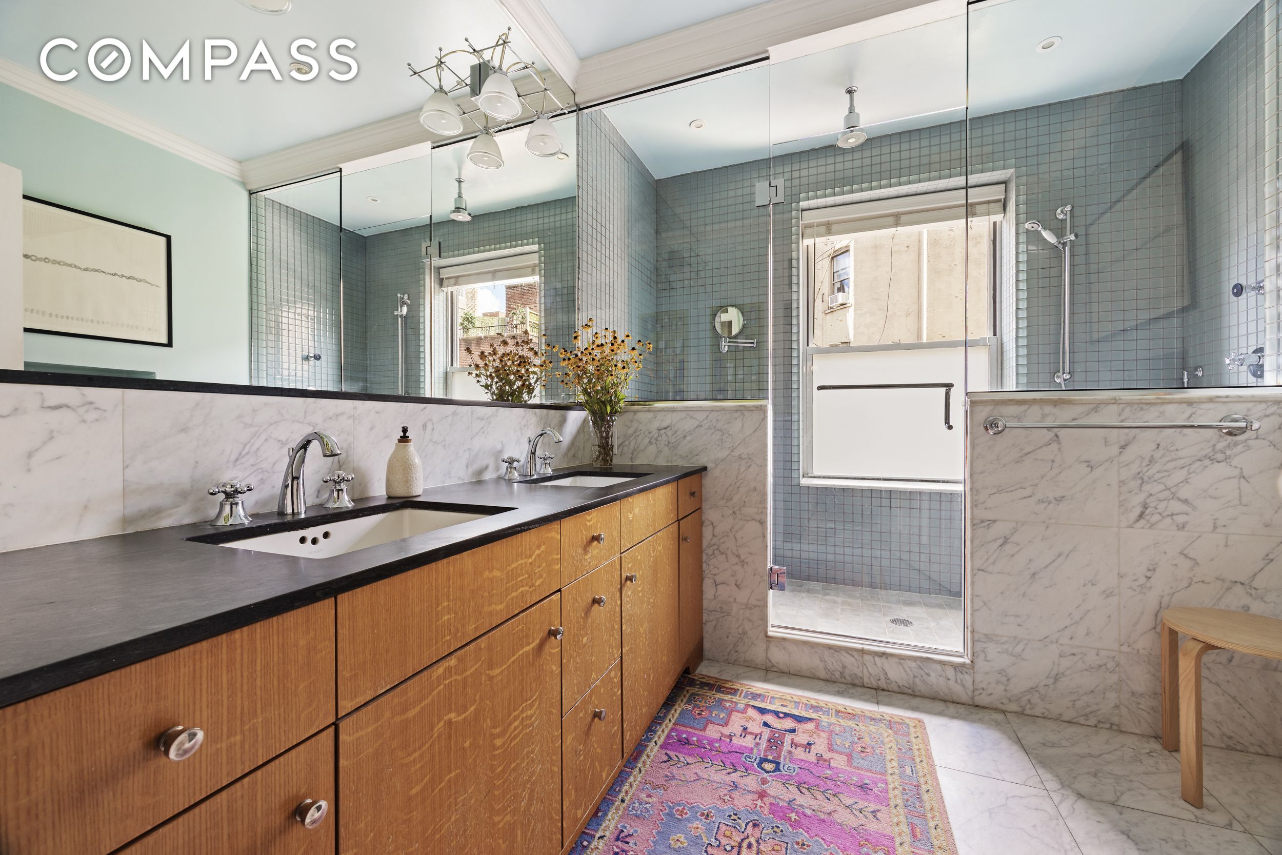 #20 photo, 217 2nd Avenue, マンハッタン East Village , NY 10003