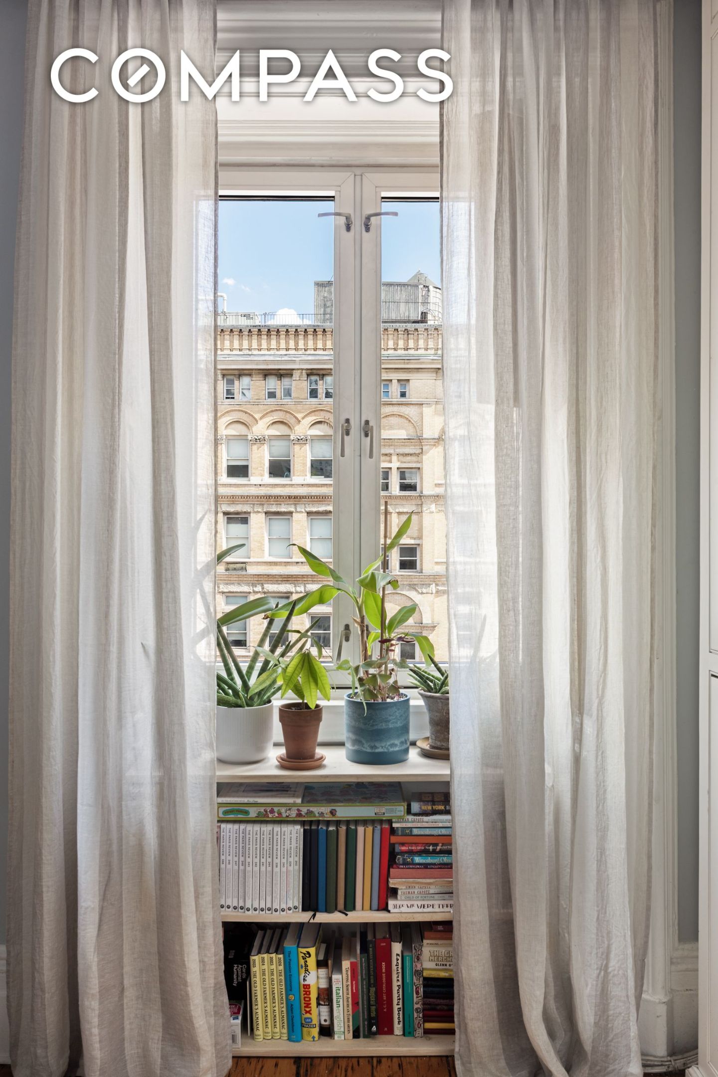 #8 photo, 217 2nd Avenue, マンハッタン East Village , NY 10003