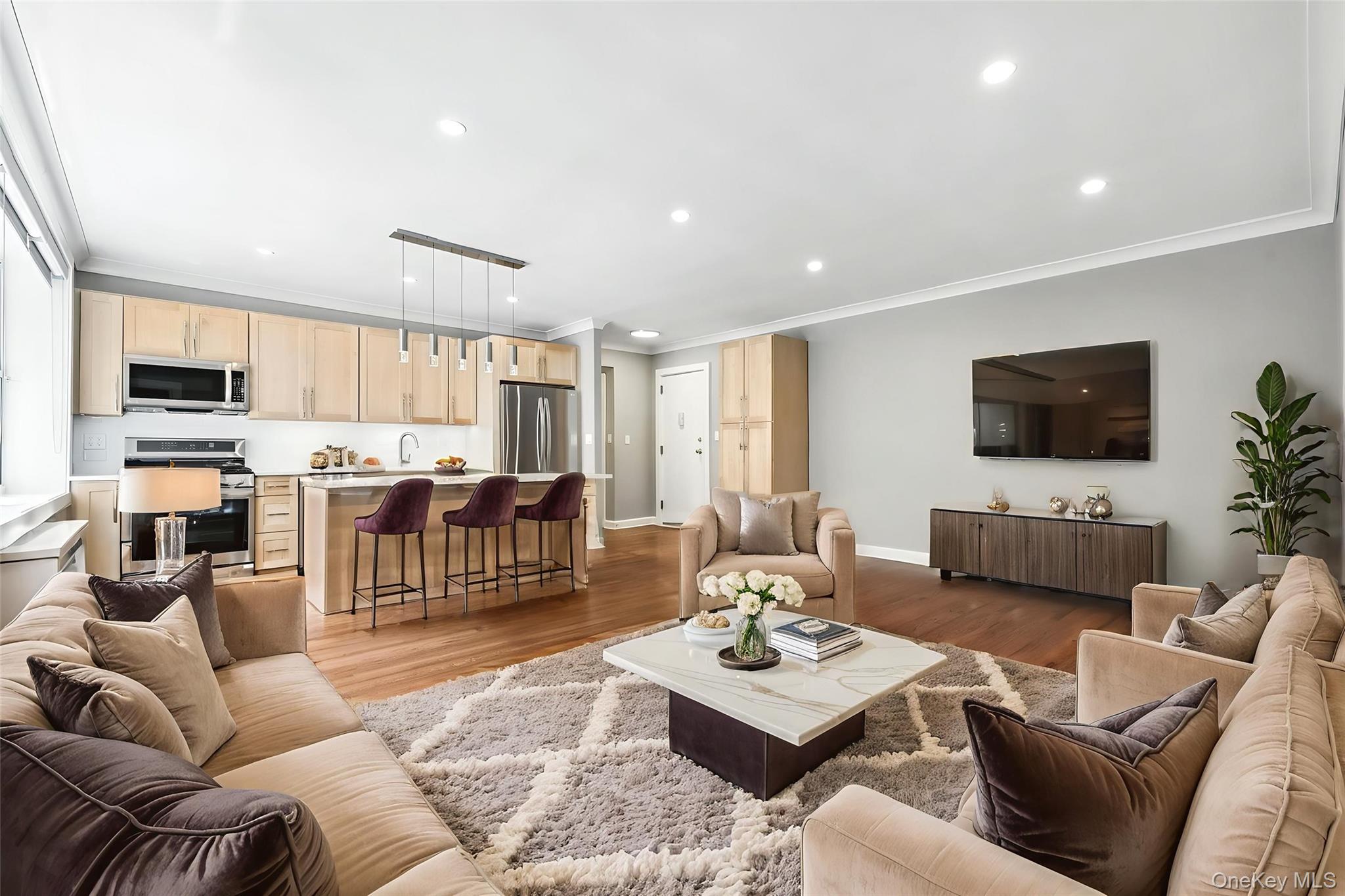 #1 photo, 1133 Midland Avenue, ब्रोंक्स Bronxville , NY 10708