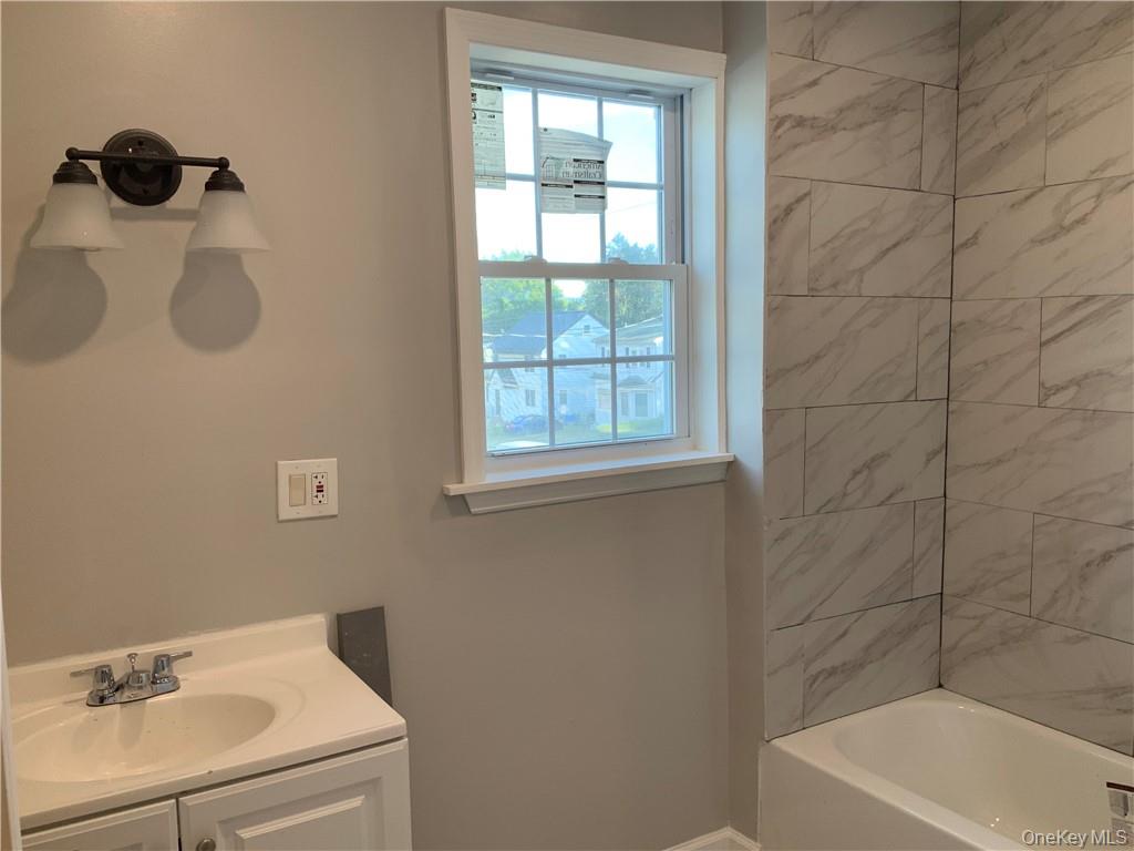 #12 photo, 754 Broadway, Newburgh , NY 12550