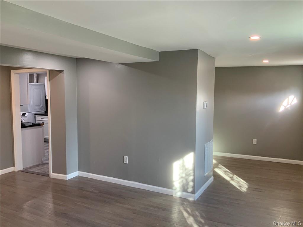 #9 photo, 754 Broadway, Newburgh , NY 12550