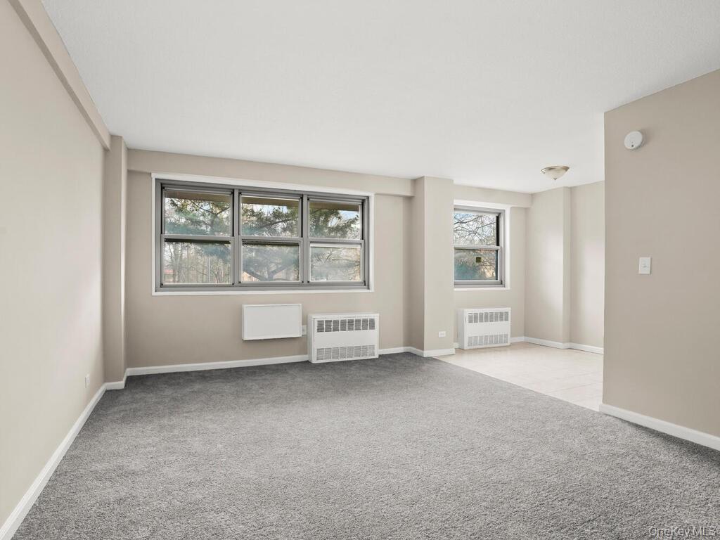 #10 photo, 3410 De Reimer Avenue, Bronx , NY 10475