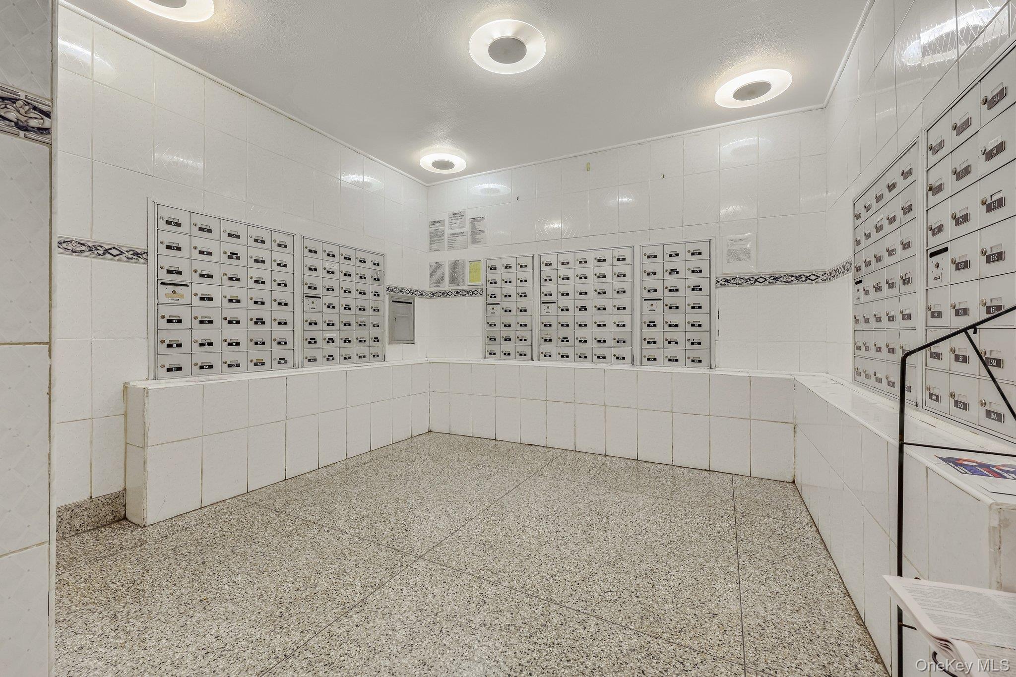 #8 photo, 3410 De Reimer Avenue, Bronx , NY 10475