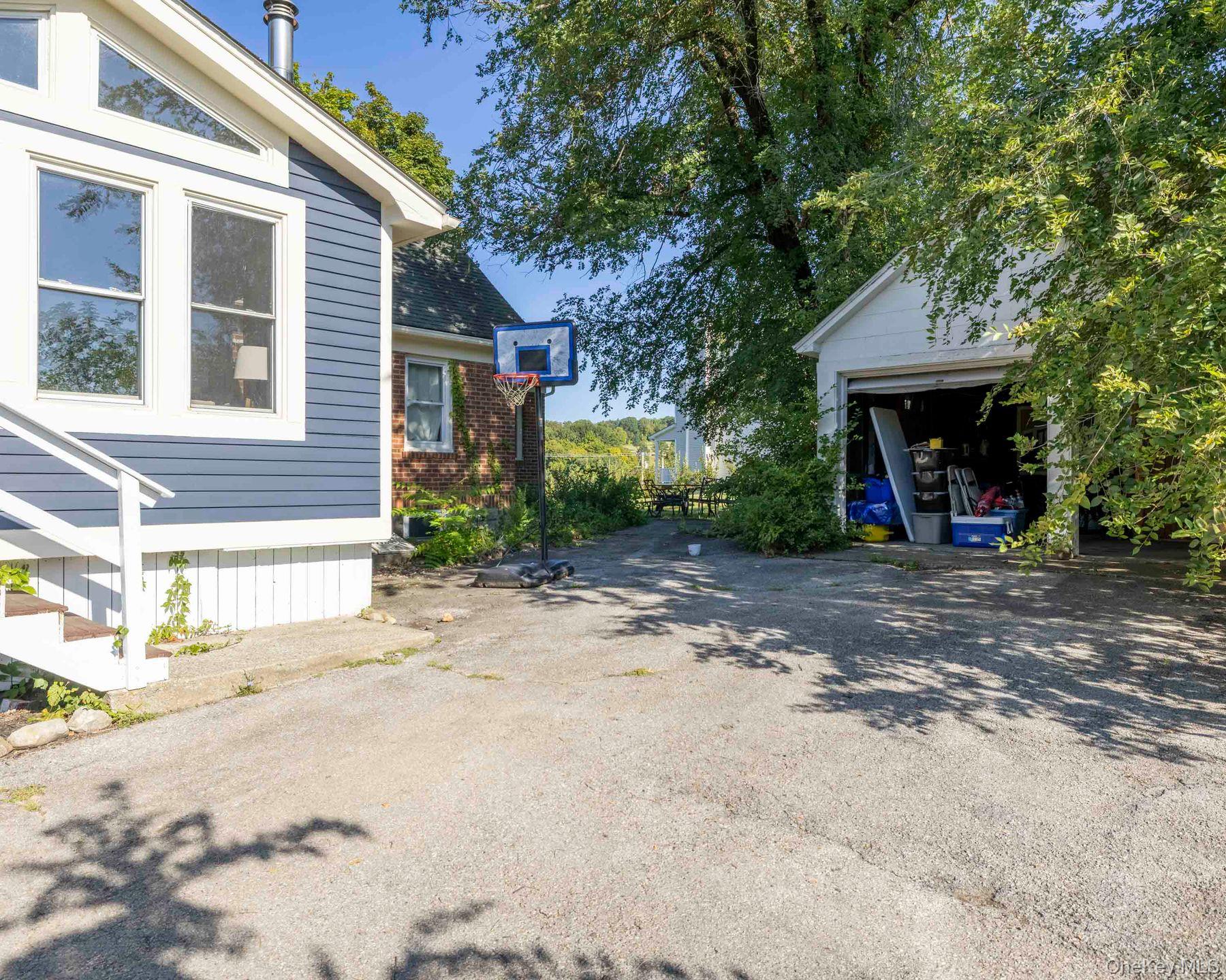 #6 photo, 98 North Road, Highland , NY 12528