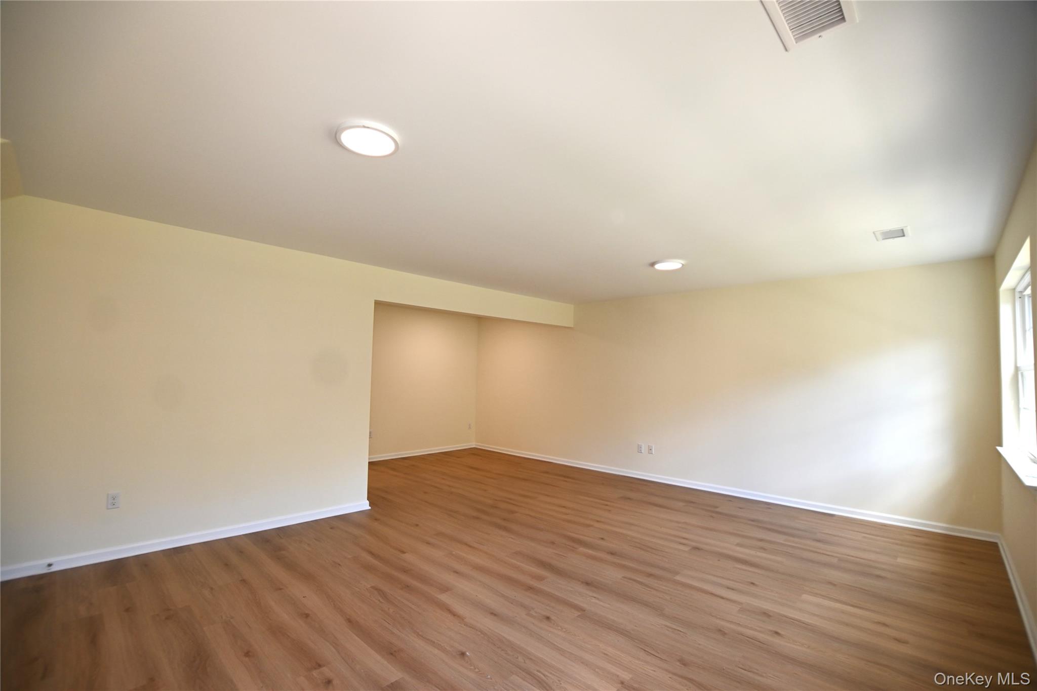 #4 photo, 276 Temple Hill Road, New Windsor , NY 12553