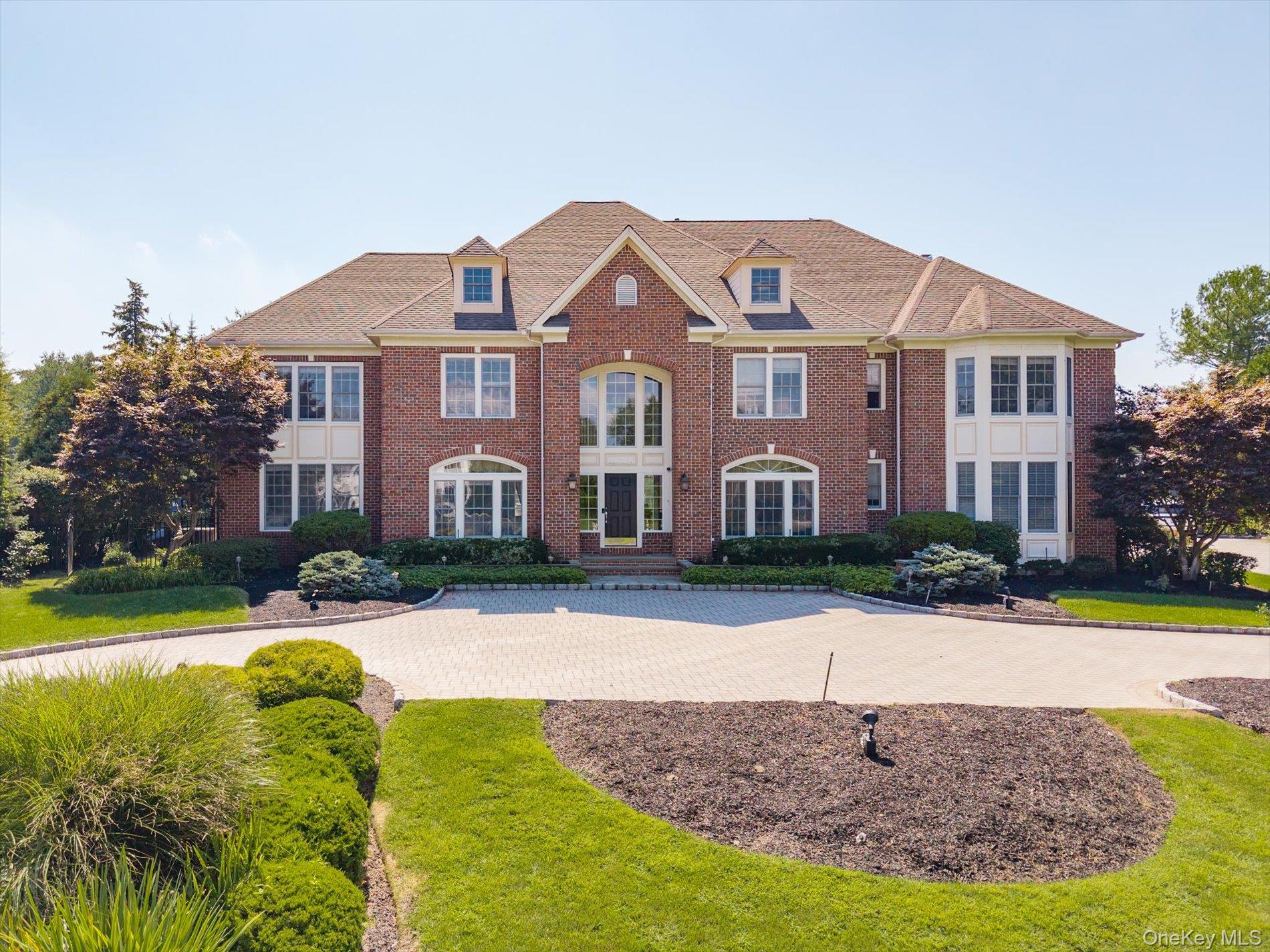 #1 photo, 26 Legends Circle, サフォーク郡 Melville , NY 11747