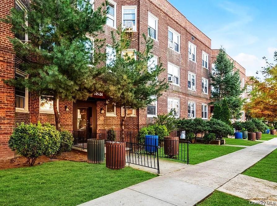 #1 photo, 141-24 78th Avenue, クイーンズ区 Kew Garden Hills , NY 11367