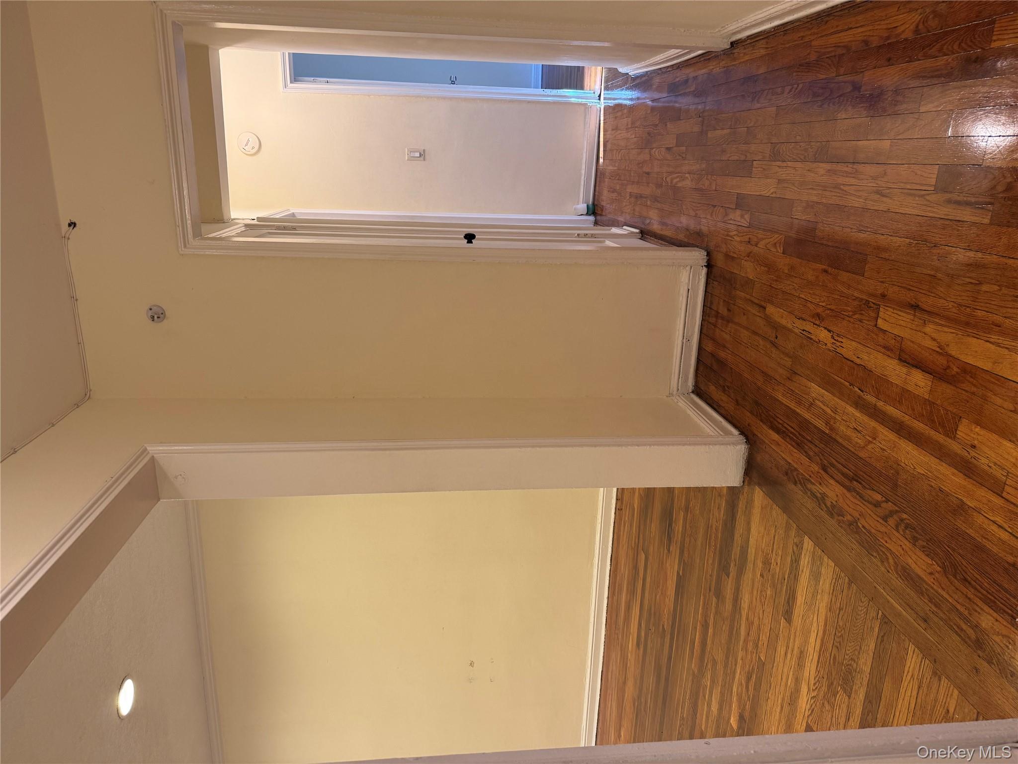 #8 photo, 141-24 78th Avenue, クイーンズ区 Kew Garden Hills , NY 11367