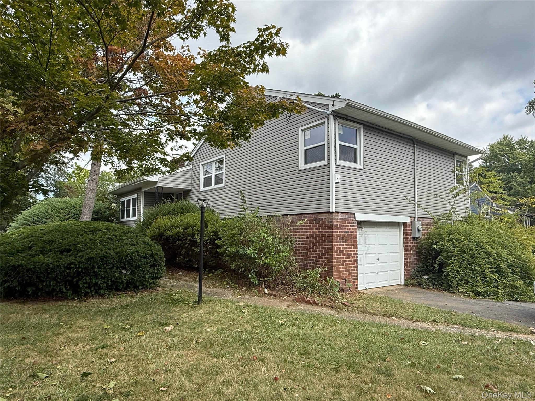 #3 photo, 6 Albermarle Avenue, Huntington Station , NY 11746