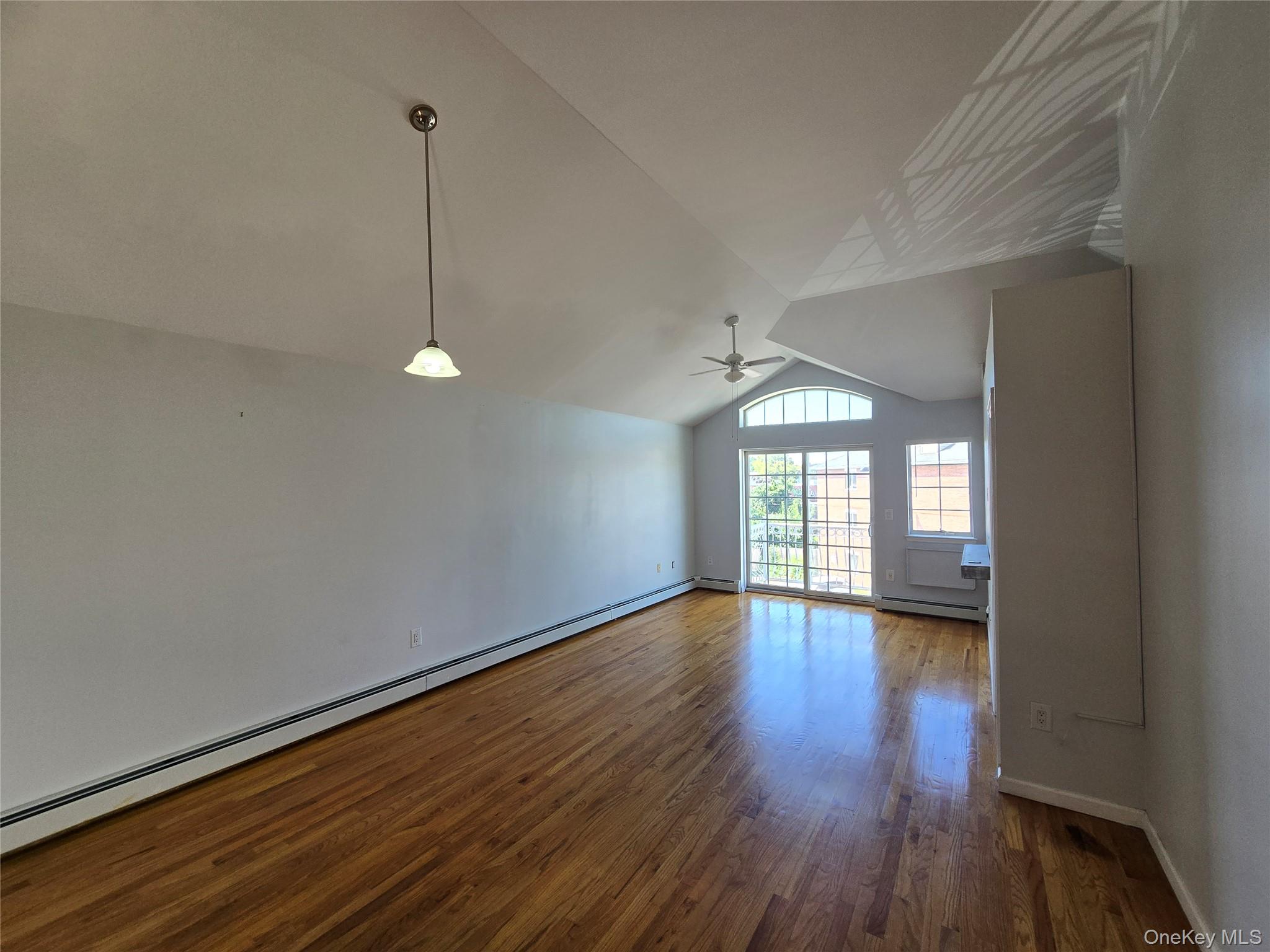 #1 photo, 6591 Terrace Court, 뉴욕퀸즈 Middle Village , NY 11379