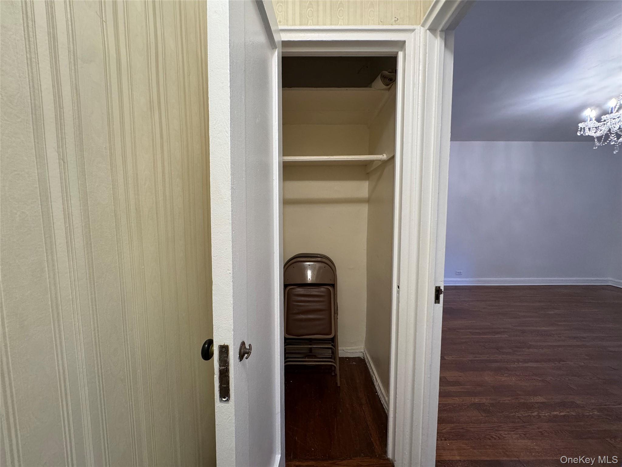 #13 photo, 69-10 yellowstone blvd, クイーンズ区 Forest Hills , NY 11375