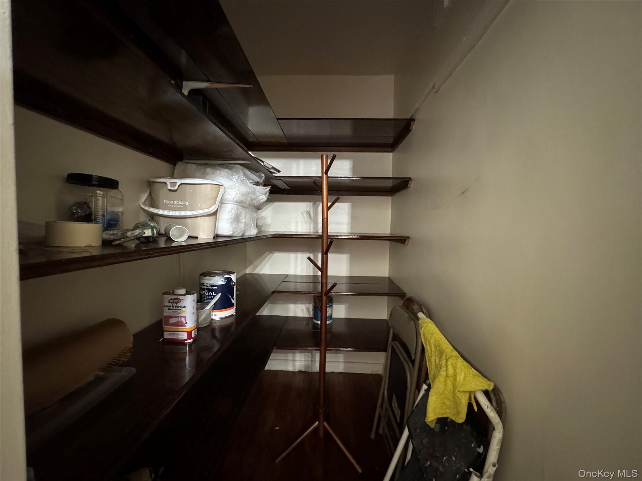 #16 photo, 69-10 yellowstone blvd, クイーンズ区 Forest Hills , NY 11375